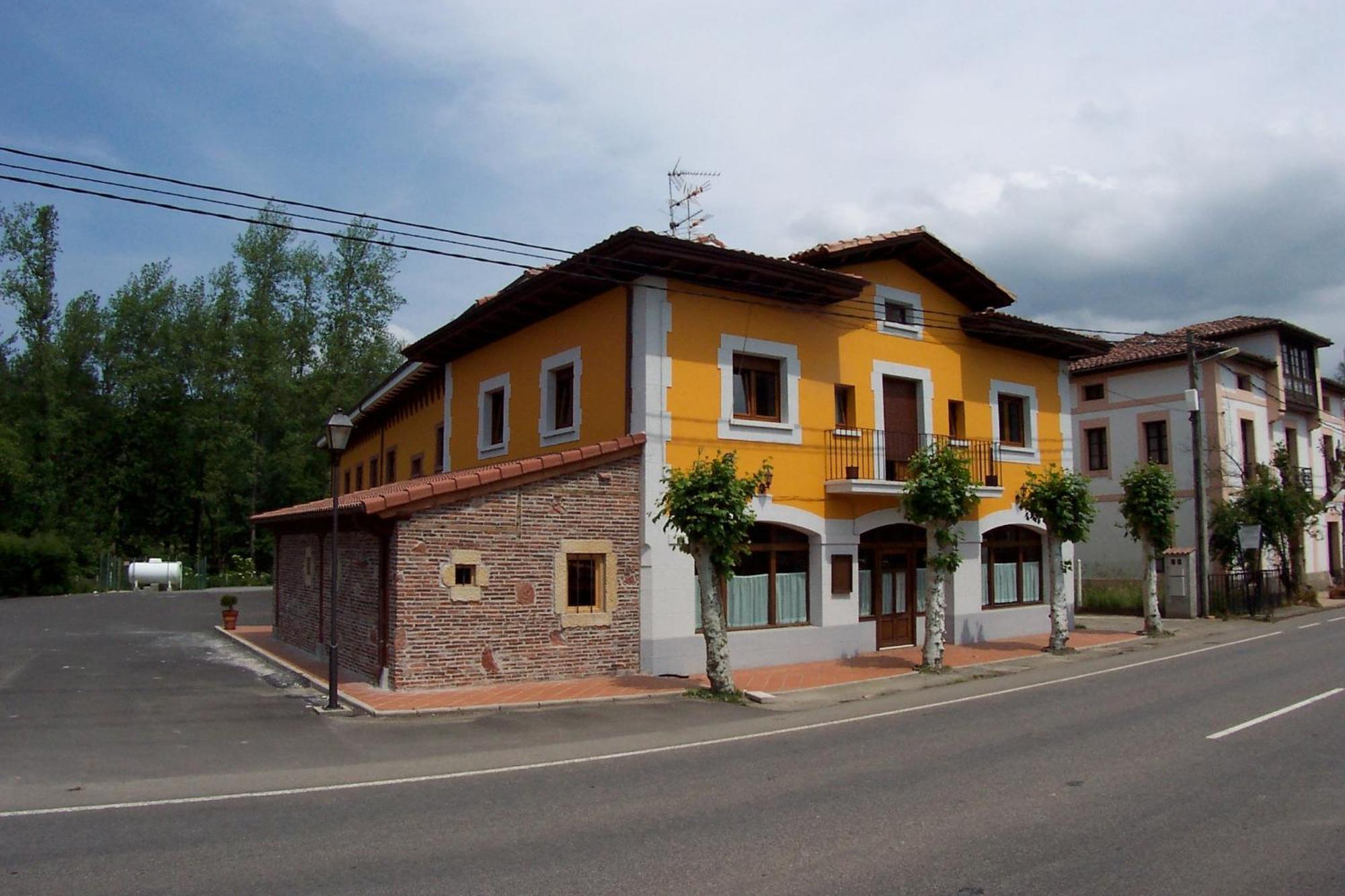 Conjunto Hotelero La Pasera Сото-де-Кангас Экстерьер фото
