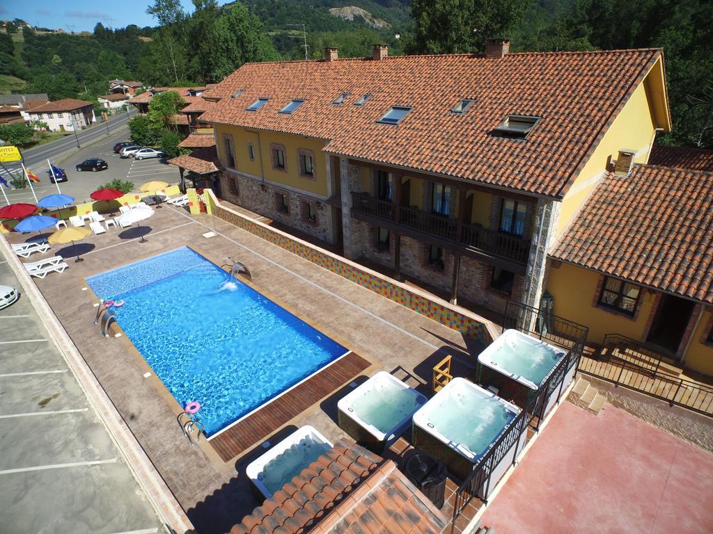 Conjunto Hotelero La Pasera Сото-де-Кангас Экстерьер фото